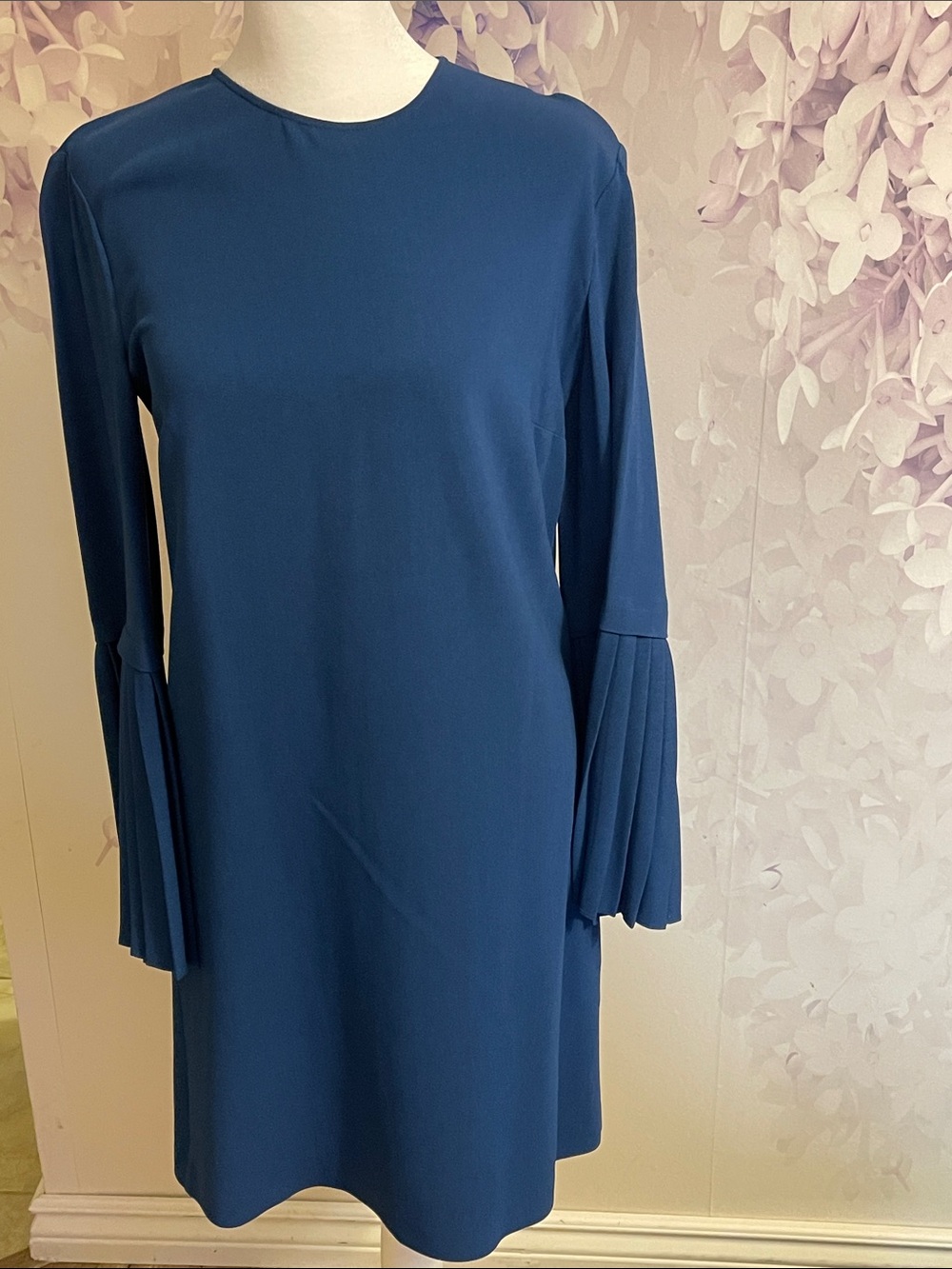 Stella McCartney Deep Blue Garment Tag Detail